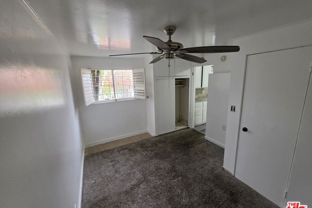 611 W 109th Street, Los Angeles, CA 90044 — photo 28 of 31