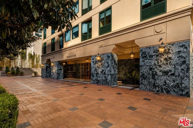 10520 Wilshire Boulevard 701, Los Angeles, CA 90024 — photo 4 of 33