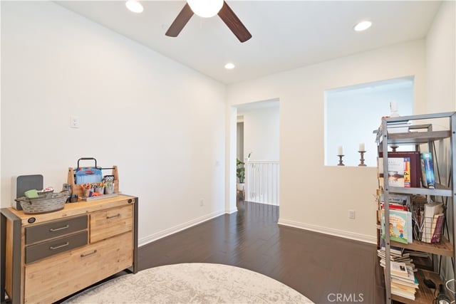 21737 Propello, Saugus, CA 91350 — photo 15 of 38