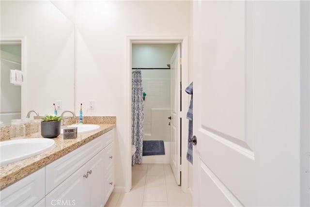 21737 Propello, Saugus, CA 91350 — photo 31 of 38