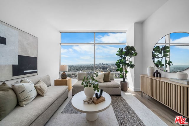 900 W Olympic Boulevard 27D, Los Angeles, CA 90015 — photo 4 of 36