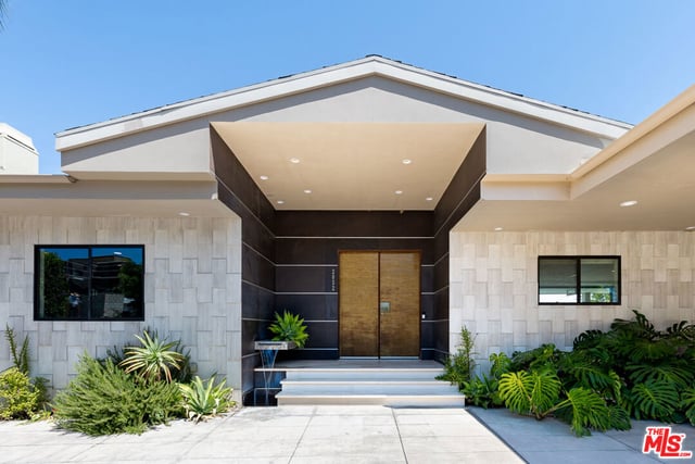2052 Stradella Road, Los Angeles, CA 90077 — photo 5 of 35