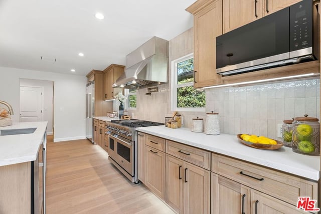 1920 N Altadena Drive, Pasadena, CA 91107 — photo 14 of 68