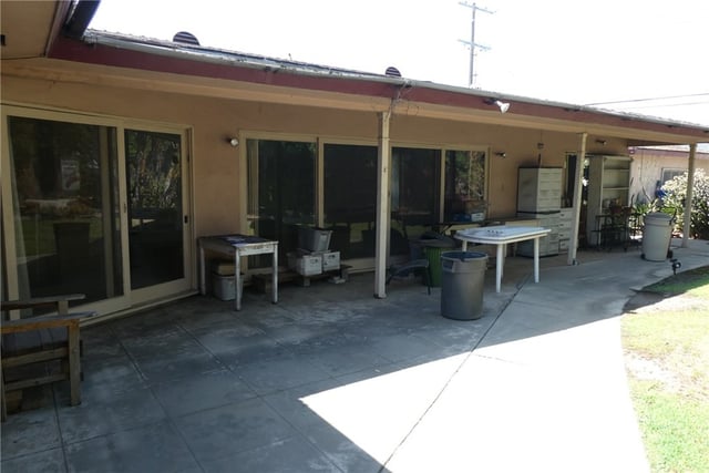 7927 Kentwood Avenue, Los Angeles, CA 90045 — photo 35 of 54