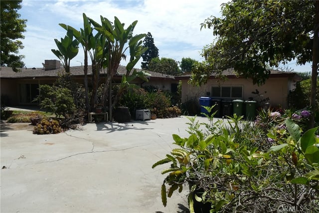 7927 Kentwood Avenue, Los Angeles, CA 90045 — photo 37 of 54