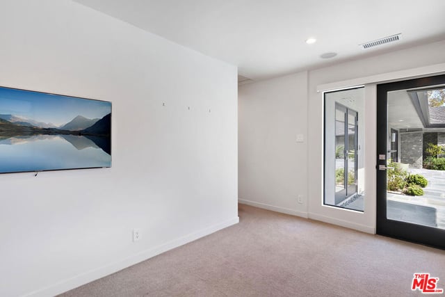 3035 Lake Glen Drive, Beverly Hills, CA 90210 — photo 12 of 41
