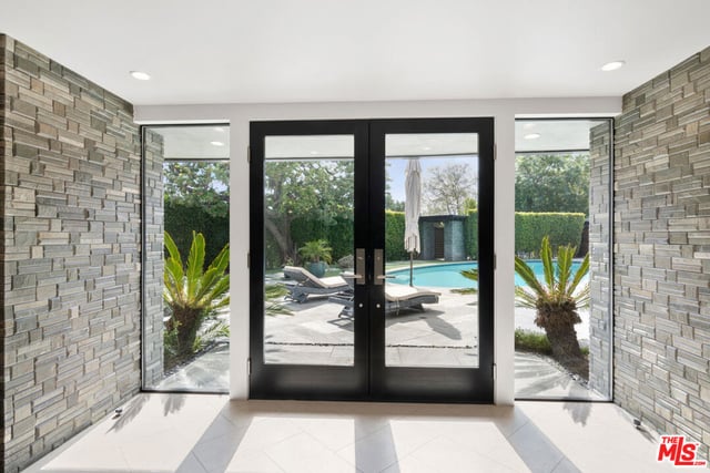 3035 Lake Glen Drive, Beverly Hills, CA 90210 — photo 5 of 41