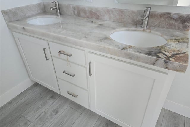 21500 Lassen 450, Chatsworth, CA 91311 — photo 18 of 24