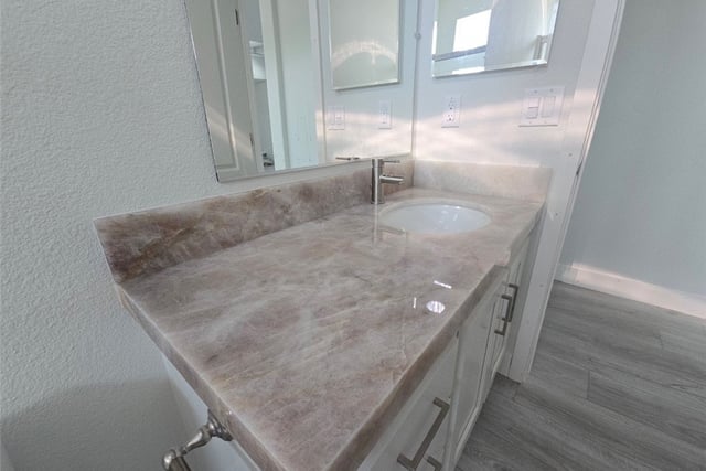 21500 Lassen 450, Chatsworth, CA 91311 — photo 20 of 24