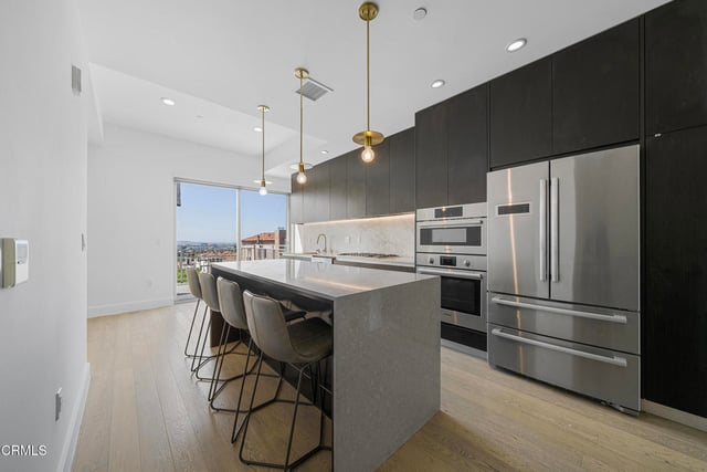 1345 Havenhurst Drive 16, Los Angeles, CA 90046 — photo 10 of 40