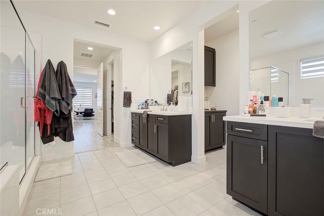 28619 Bloom, Saugus, CA 91350 — photo 35 of 75