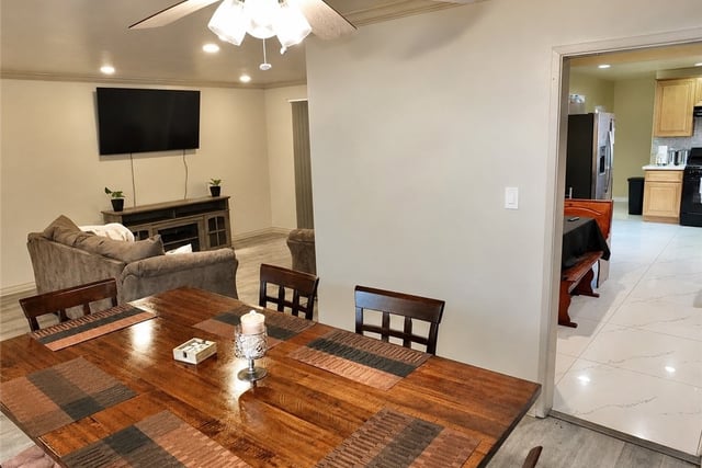 13912 S Parmelee, Compton, CA 90222 — photo 4 of 28
