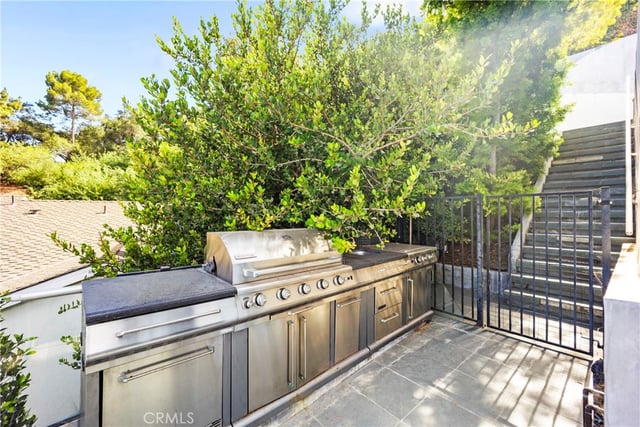 12148 Travis, Los Angeles, CA 90049 — photo 15 of 70