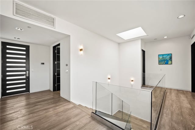 12148 Travis, Los Angeles, CA 90049 — photo 29 of 70