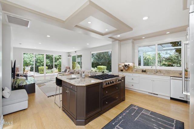 125 Vientos Road, Camarillo, CA 93010 — photo 18 of 66