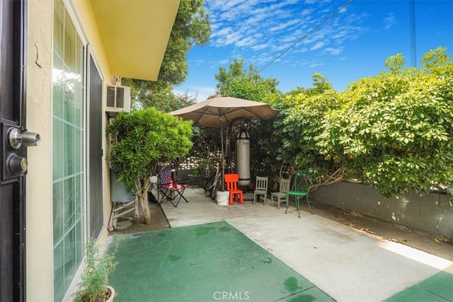6904 Radford Avenue 1, North Hollywood, CA 91605 — photo 5 of 9