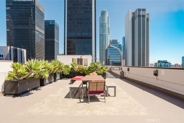 655 S Hope Street 606, Los Angeles, CA 90017 — photo 12 of 55