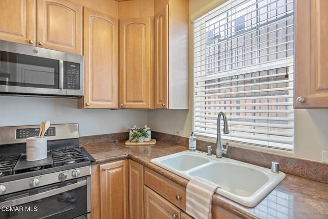 4442 Vista Del Monte Avenue 2, Sherman Oaks, CA 91403 — photo 12 of 36