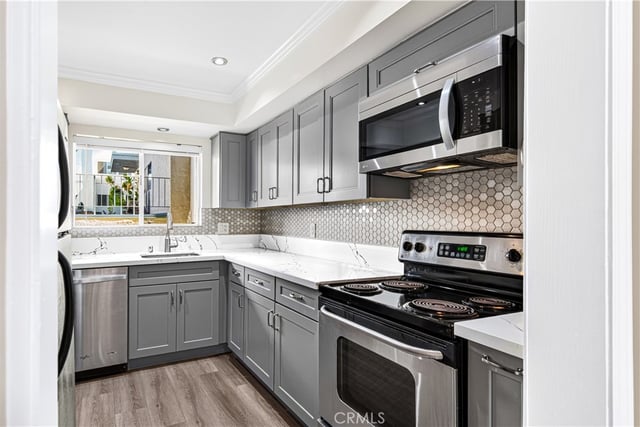 6151 Canterbury Drive 104, Culver City, CA 90230 — photo 9 of 20