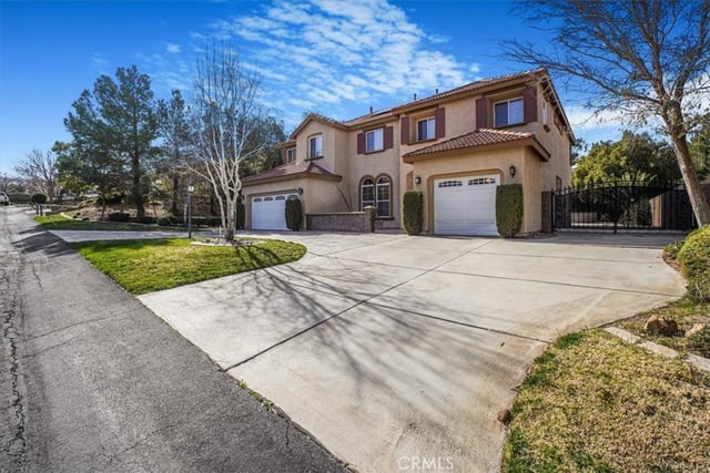 40939 Woodshire Drive, Palmdale, CA 93551 — photo 3 of 44