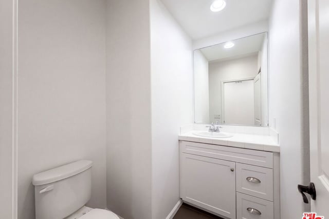 21981 Propello Drive, Santa Clarita, CA 91350 — photo 14 of 29