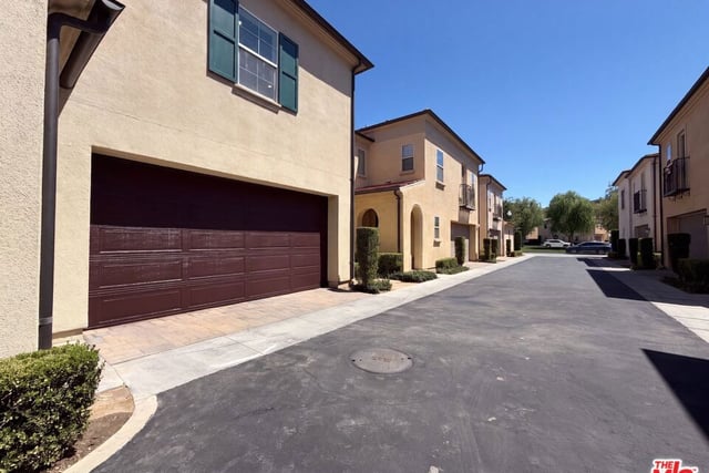 21981 Propello Drive, Santa Clarita, CA 91350 — photo 25 of 29