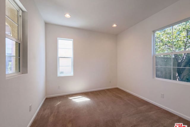 21981 Propello Drive, Santa Clarita, CA 91350 — photo 4 of 29
