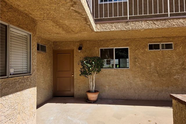 200 S Reno 102, Los Angeles, CA 90057 — photo 7 of 26