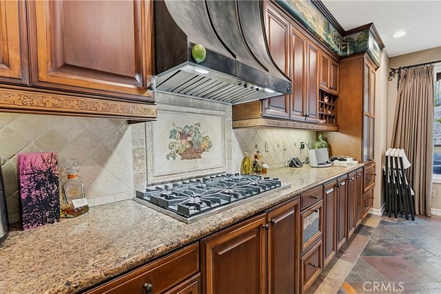 3426 Wedgewood Lane, Burbank, CA 91504 — photo 24 of 70