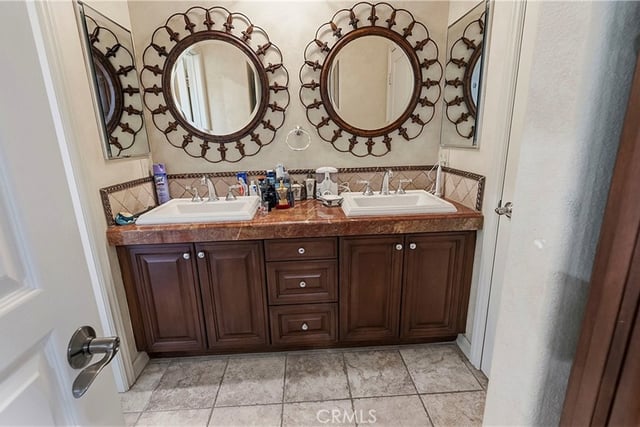 3426 Wedgewood Lane, Burbank, CA 91504 — photo 53 of 70