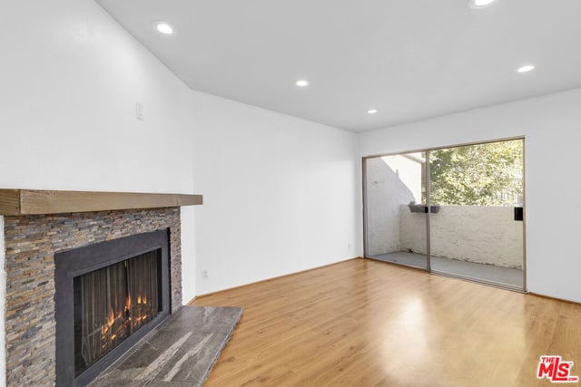 18411 Hatteras Street 246, Tarzana, CA 91356 — photo 11 of 45