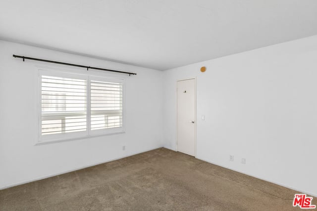 18411 Hatteras Street 246, Tarzana, CA 91356 — photo 22 of 45