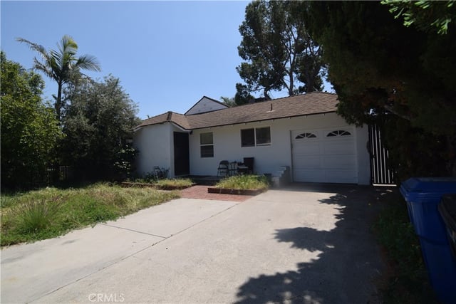 9930 Saticoy Street, Burbank, CA 91504 — photo 2 of 8