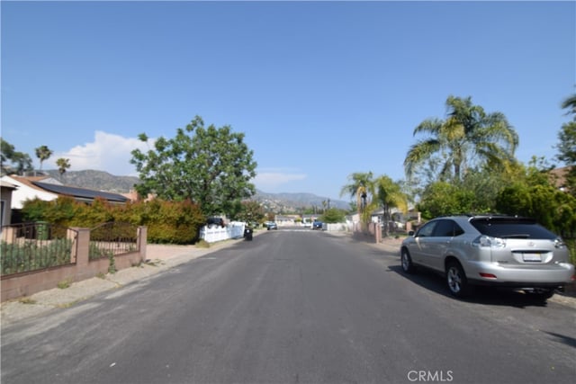 9930 Saticoy Street, Burbank, CA 91504 — photo 3 of 8