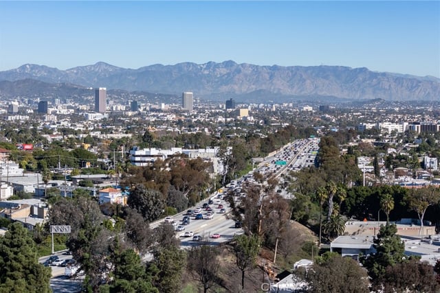 3734 S Canfield Ave 330, Los Angeles, CA 90034 — photo 35 of 47