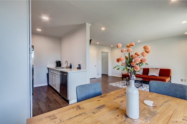 3734 S Canfield Ave 330, Los Angeles, CA 90034 — photo 4 of 47