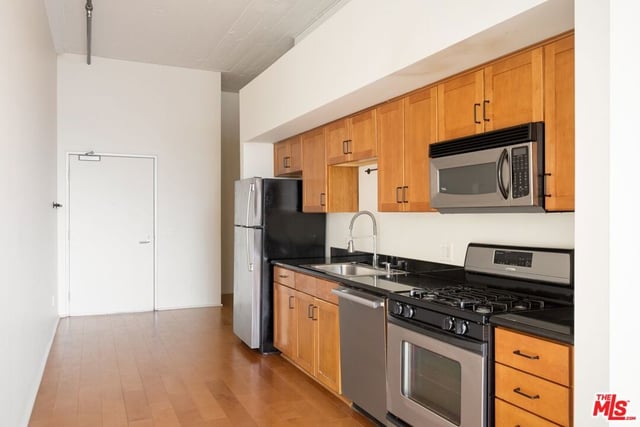 420 S San Pedro Street 509, Los Angeles, CA 90013 — photo 10 of 38