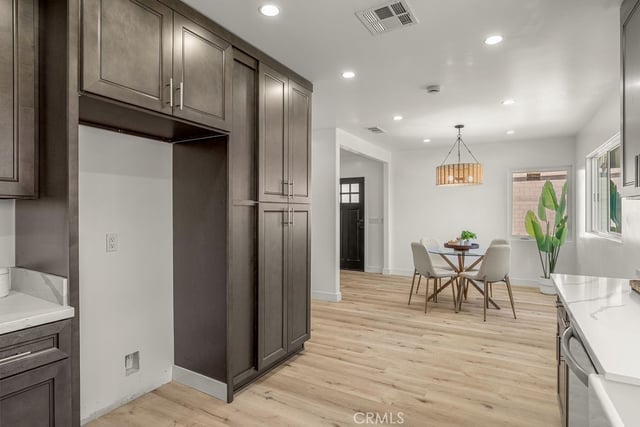 5419 S Rimpau, Los Angeles, CA 90043 — photo 11 of 39