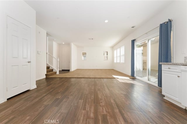 20509 Hazelnut Court, Saugus, CA 91350 — photo 13 of 38