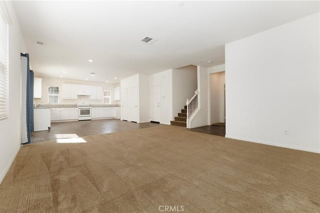 20509 Hazelnut Court, Saugus, CA 91350 — photo 8 of 38