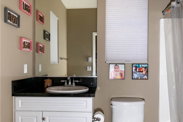 21716 Propello, Saugus, CA 91350 — photo 17 of 24