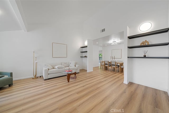 12930 Gilmore Avenue, Los Angeles, CA 90066 — photo 3 of 19
