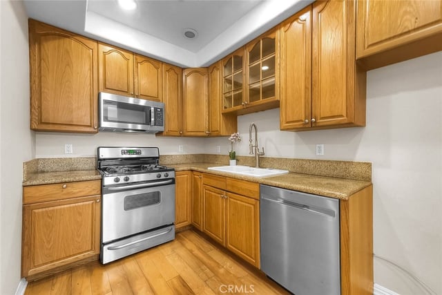 971 S St Andrews Place 101, Los Angeles, CA 90019 — photo 12 of 72
