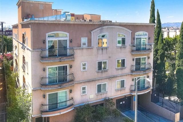 971 S St Andrews Place 101, Los Angeles, CA 90019 — photo 45 of 72