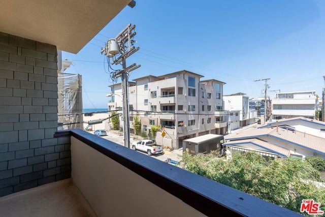 16 S Quarterdeck Street 201, Los Angeles, CA 90292 — photo 14 of 27
