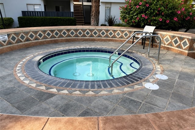 18645 Hatteras Street 206, Tarzana, CA 91356 — photo 3 of 16