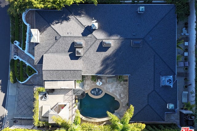 1455 Rising Glen Road, Los Angeles, CA 90069 — photo 16 of 18