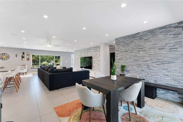 23051 Burbank Boulevard, Woodland Hills, CA 91367 — photo 14 of 54