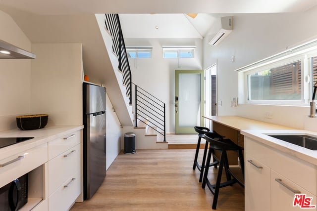 7807 Breen Avenue, Los Angeles, CA 90045 — photo 34 of 37