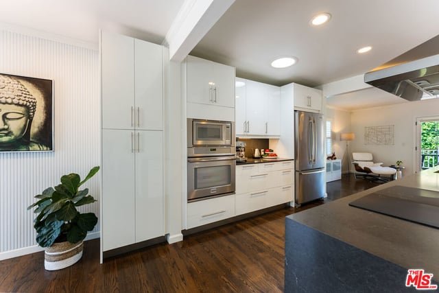 7807 Breen Avenue, Los Angeles, CA 90045 — photo 4 of 37